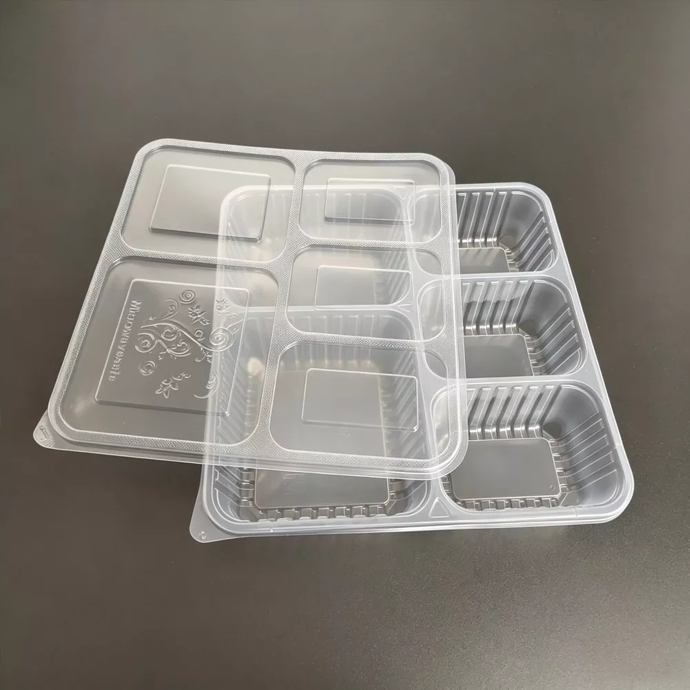 Plastikozko bazkari-kutxa berrerabilgarria konpartimenduekin Plastikozko bazkari-kutxa berrerabilgarria konpartimenduekin